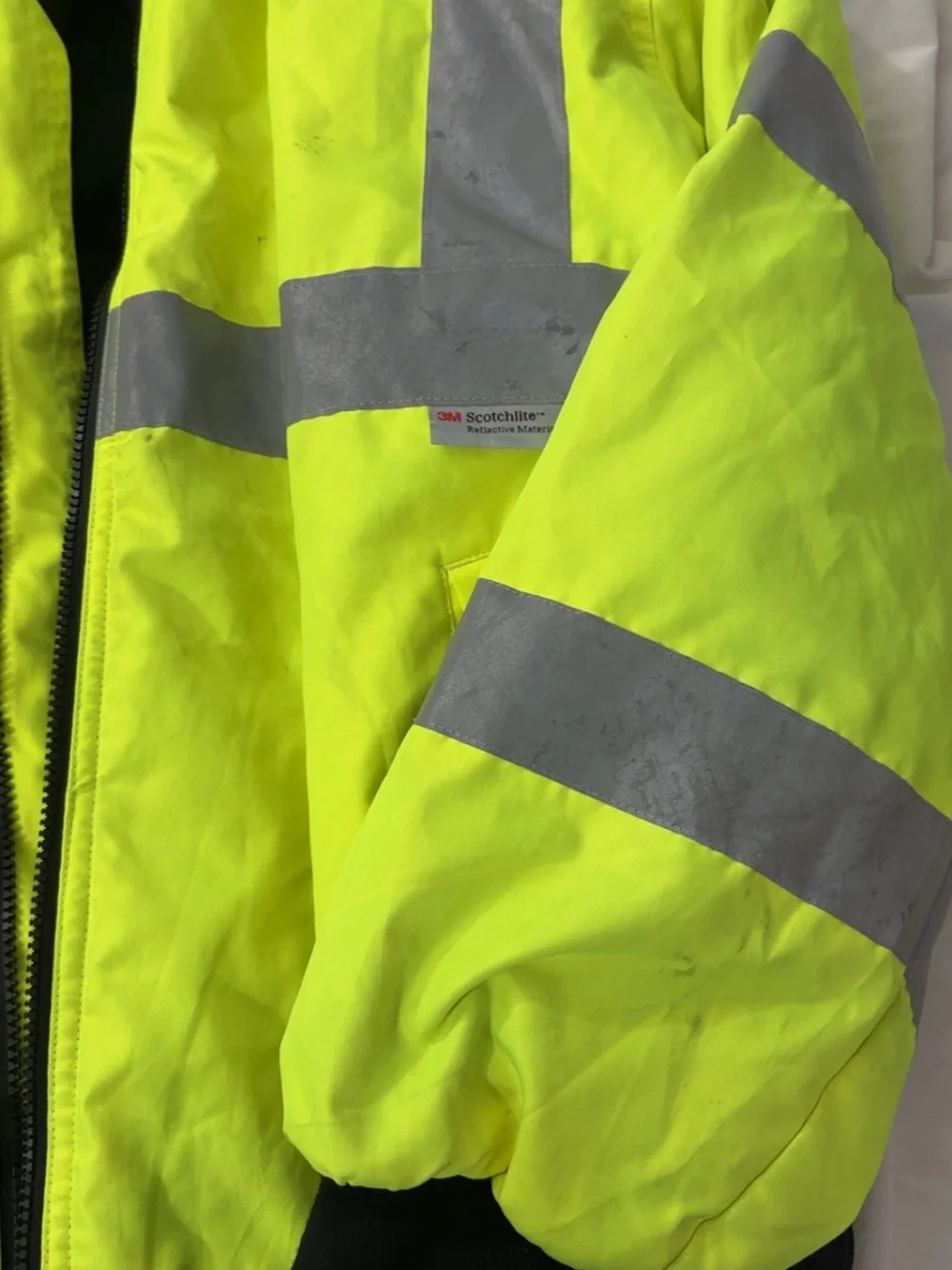 High-Visibility Yellow Reflective Performance Safety Jacket - Men